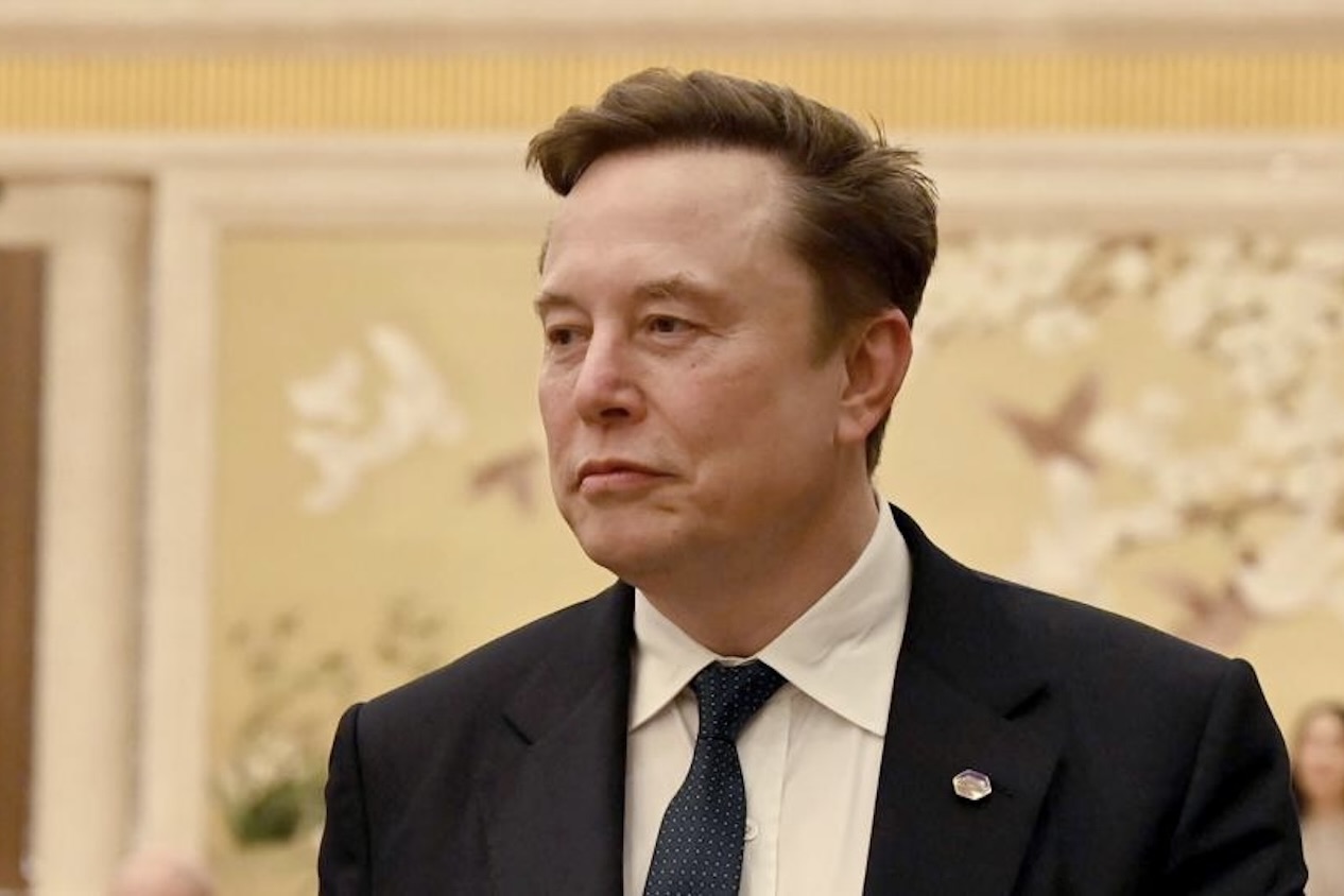 SpaceX IPO筹750亿 马斯克成首位兆万富翁配图
