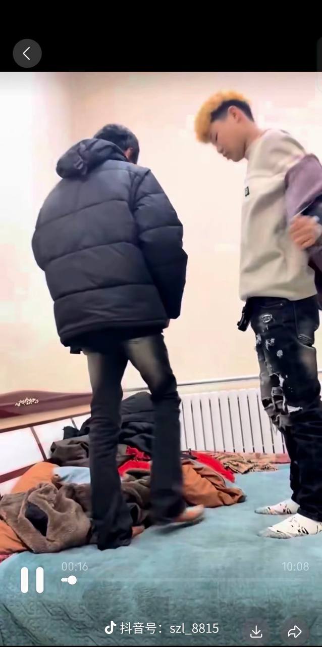 热议|黄毛小鲜肉下海 看完视频对轻奢没有感觉了配图 1