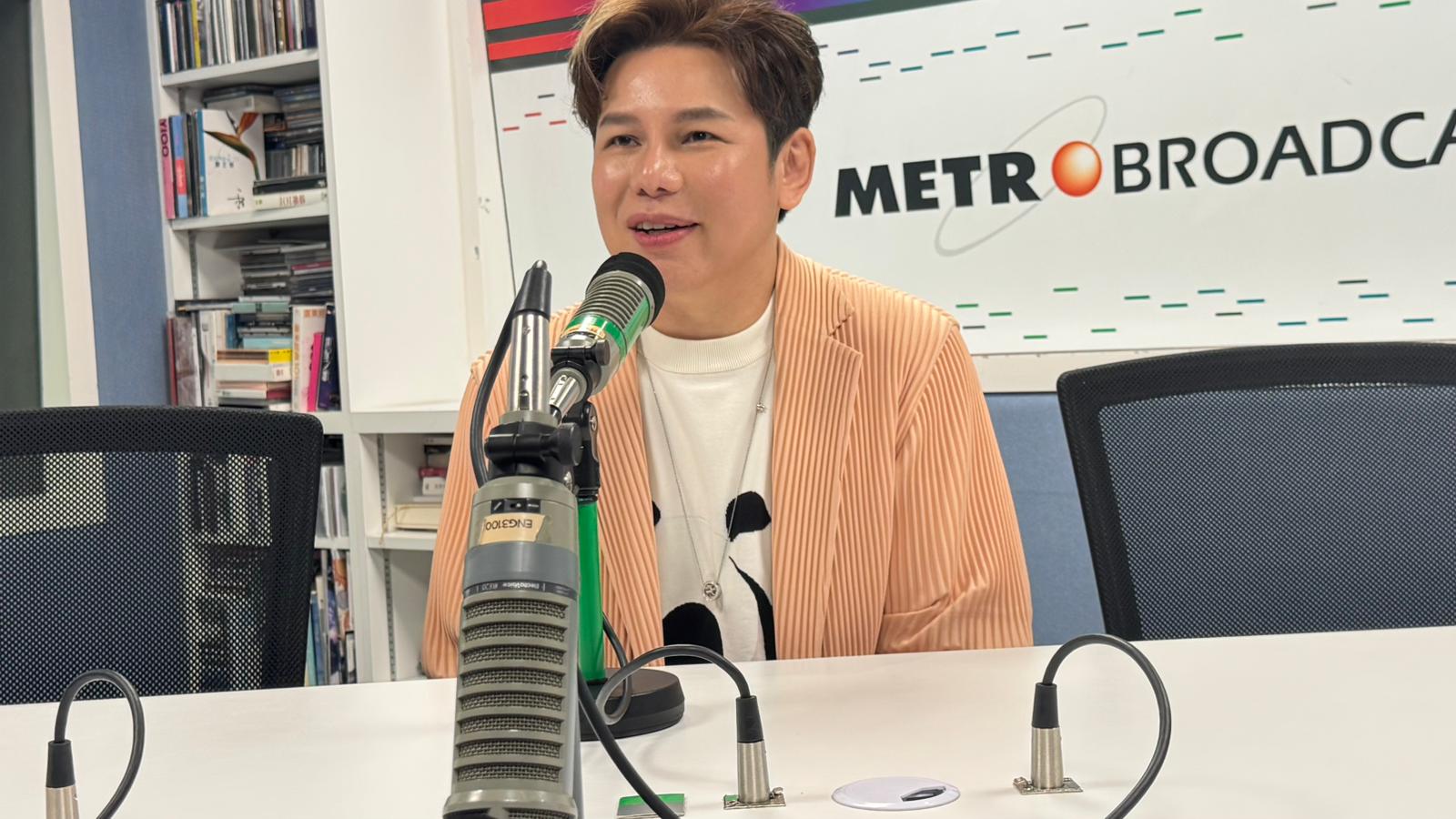 歌手刘俊毅新歌藏洋葱 歌词跨越生死对话：我爆哭大半个小时配图