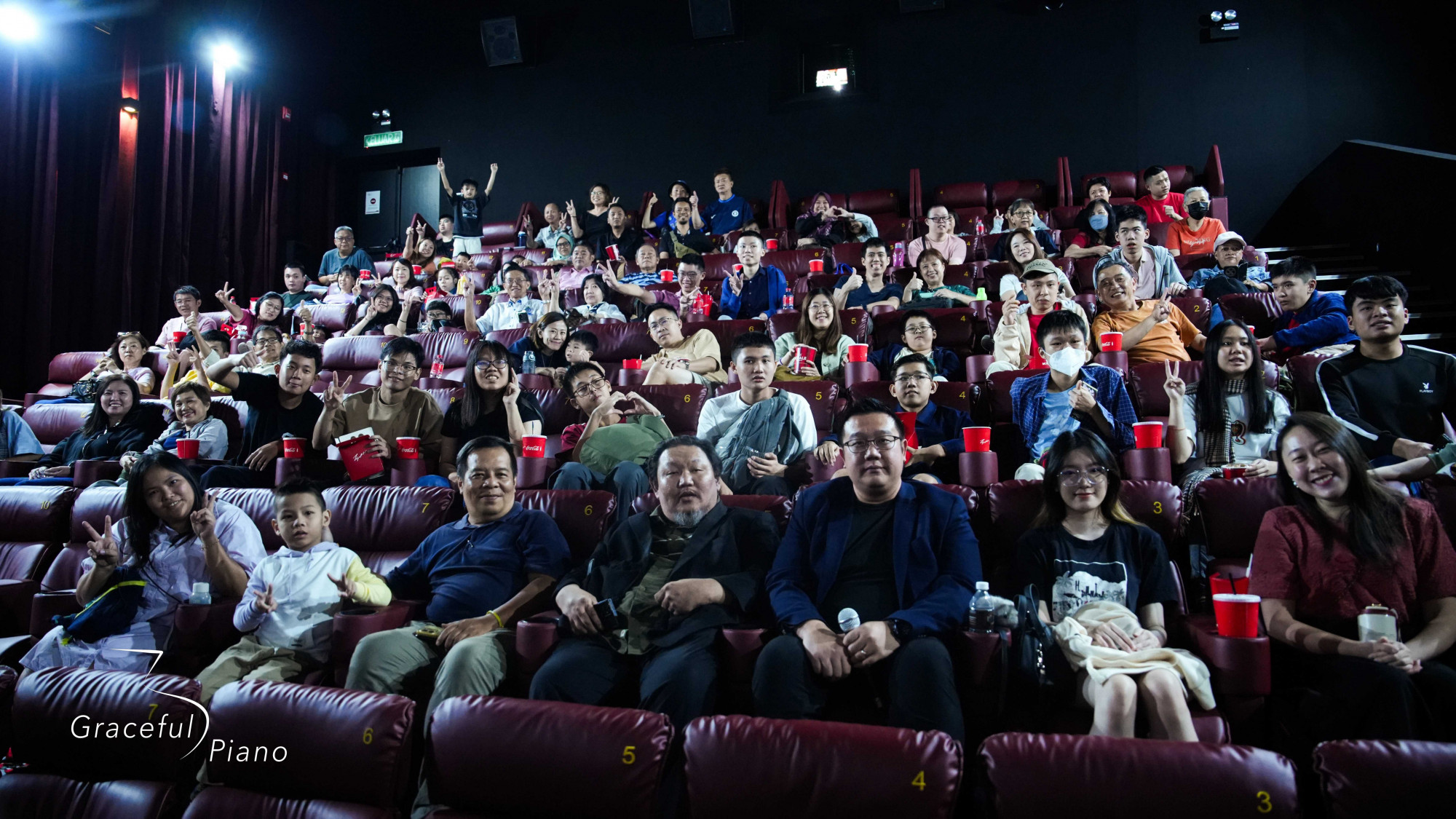 《姐妹的旋律》首映礼感动全场 逾百名自闭症儿童成功完成观影创举配图