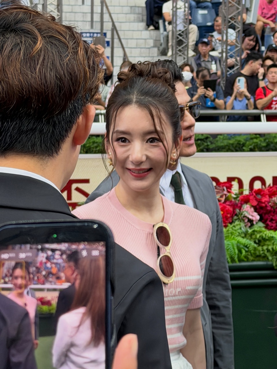 港网美晒郭富城夫妻近照 网民怒批修图只修自己:心机重配图