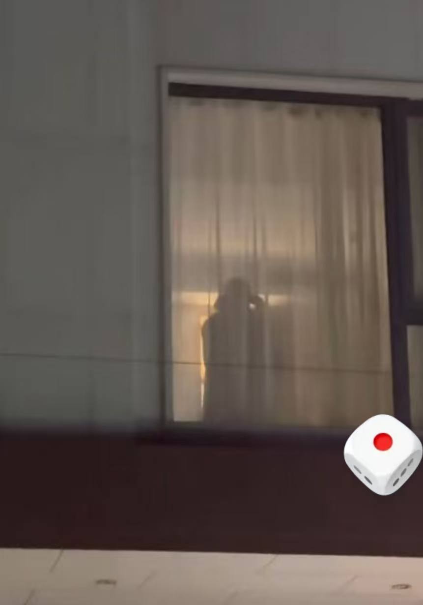 热议｜小情侣上演激情皮影戏引发讨论，时间线与后续进展梳理配图 1