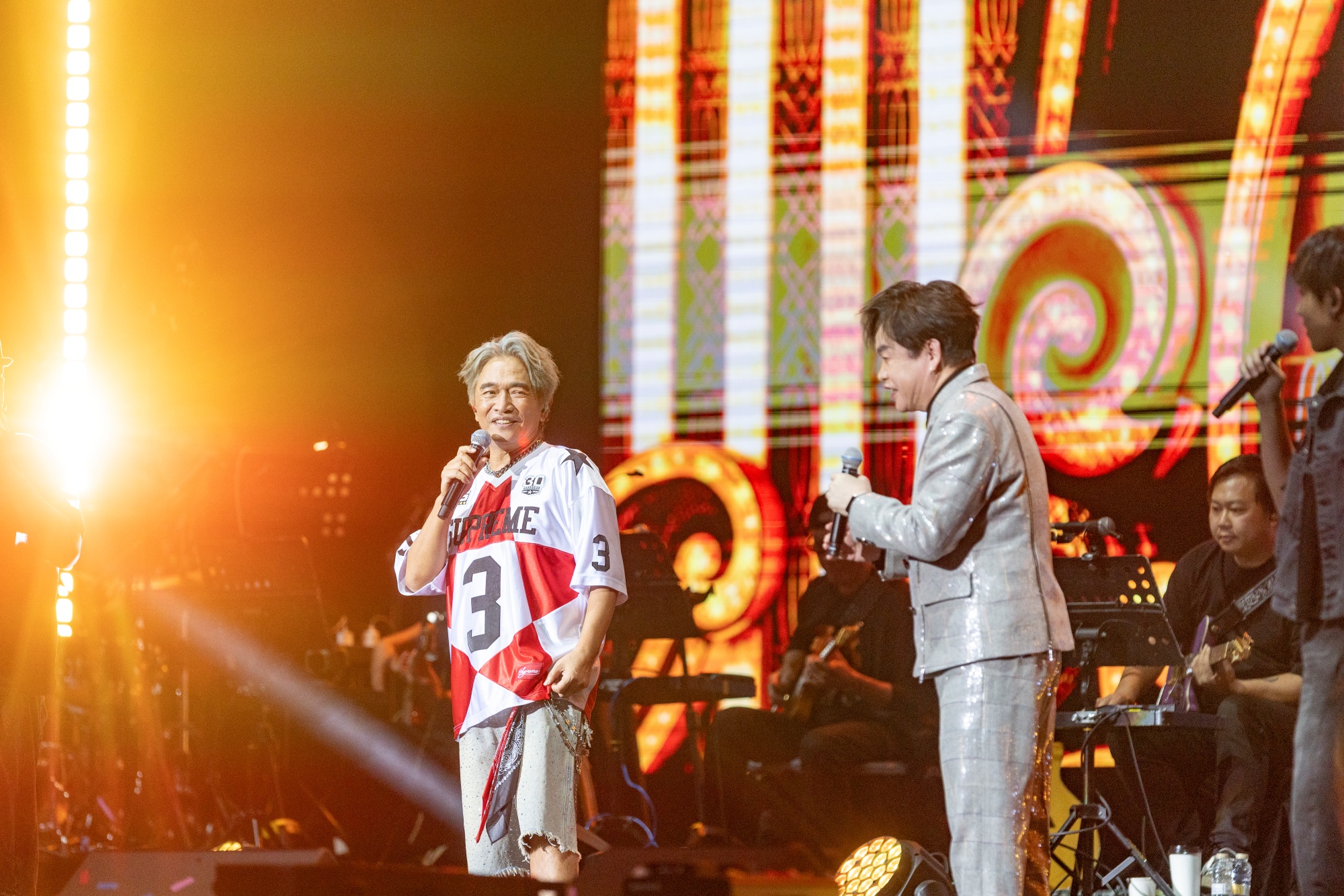 吴宗宪云顶开唱首认离婚12年 财产全给张葳葳:我不是好老公配图