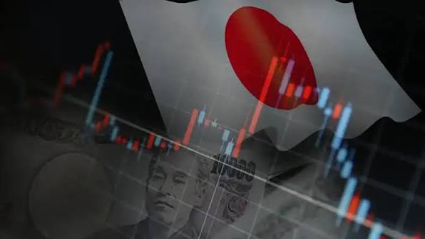 日经指数盘中狂泻4100点 半导体股遭血洗配图