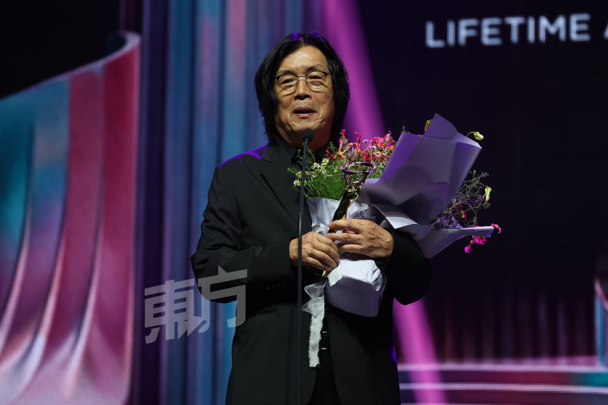 吴京盼来马来西亚拍片：希望采景成功 9岁王宣静首作封《金环奖》双影后之一 斯里兰卡马亨德拉封帝配图