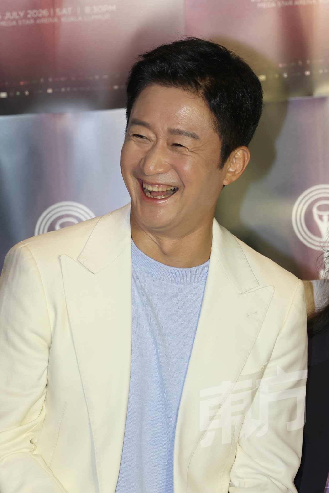 吴京盼来马来西亚拍片：希望采景成功 9岁王宣静首作封《金环奖》双影后之一 斯里兰卡马亨德拉封帝配图