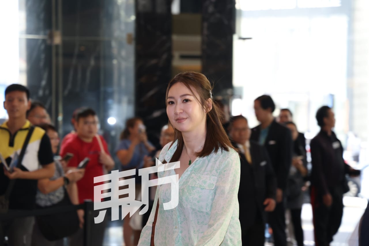 香港艺人云集吉隆坡 杨明庄思明婚宴宛如红地毯配图