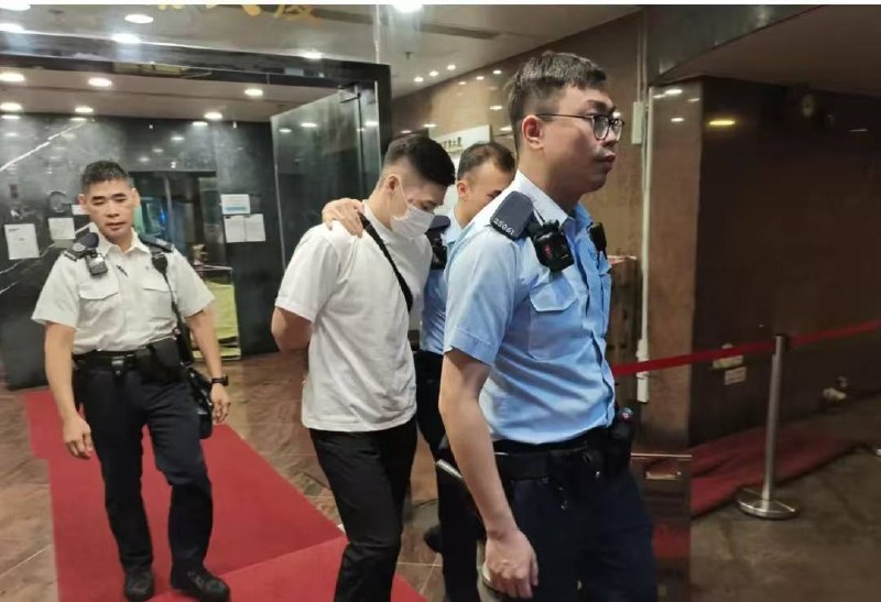 热议|香港🇭🇰尖沙咀一酒吧伤人案,因伤者终告不治已转为谋杀案配图 2