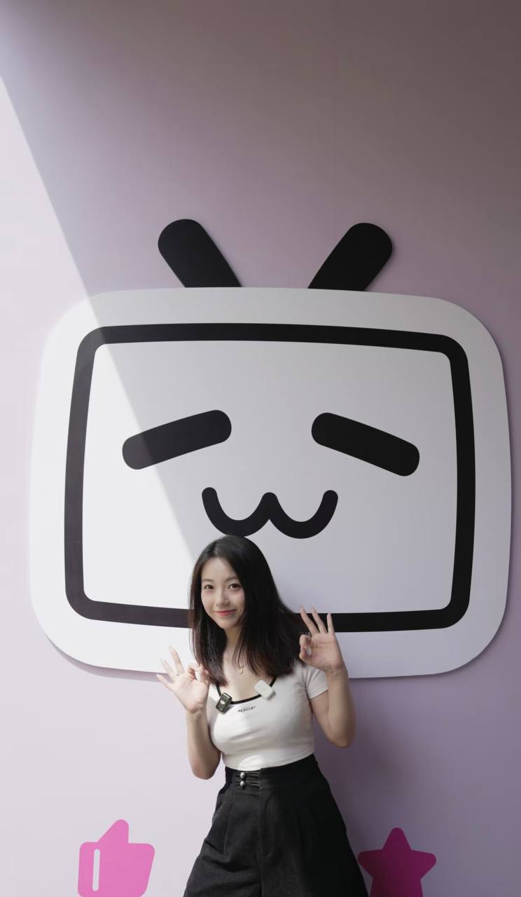 热议|抖音百万粉丝博主Lucky不懂车高文婚内出轨乐道工作人员,还骗我说是配图 2