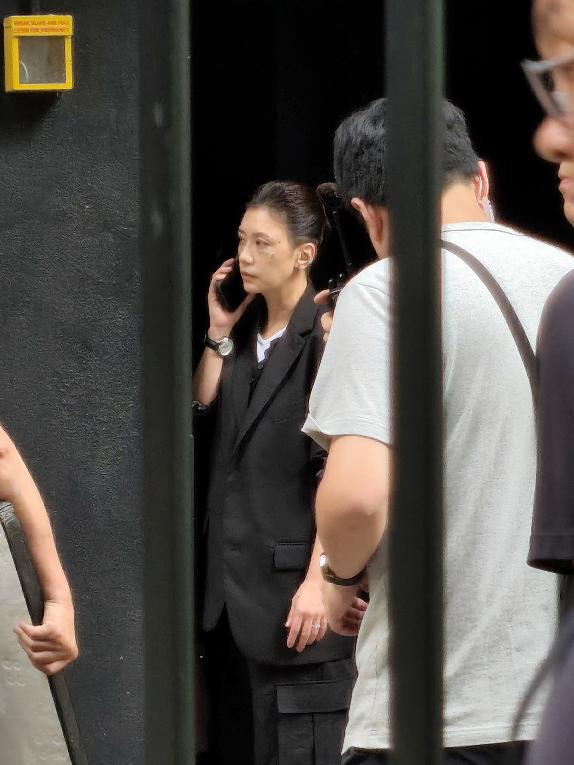 张孝全贾静雯再合作 吉隆坡街头拍摄新戏曝光配图