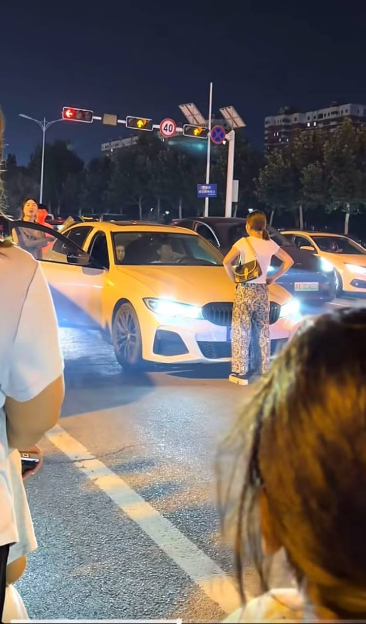 热议|男的带着小三被原配带着闺女儿子堵到了,原配说在未来城给女的租的房子,配图 2