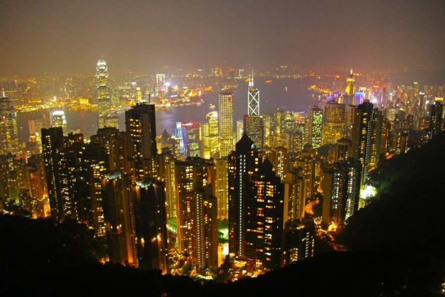转移储备地点 传中央行在香港增加黄金存放量配图