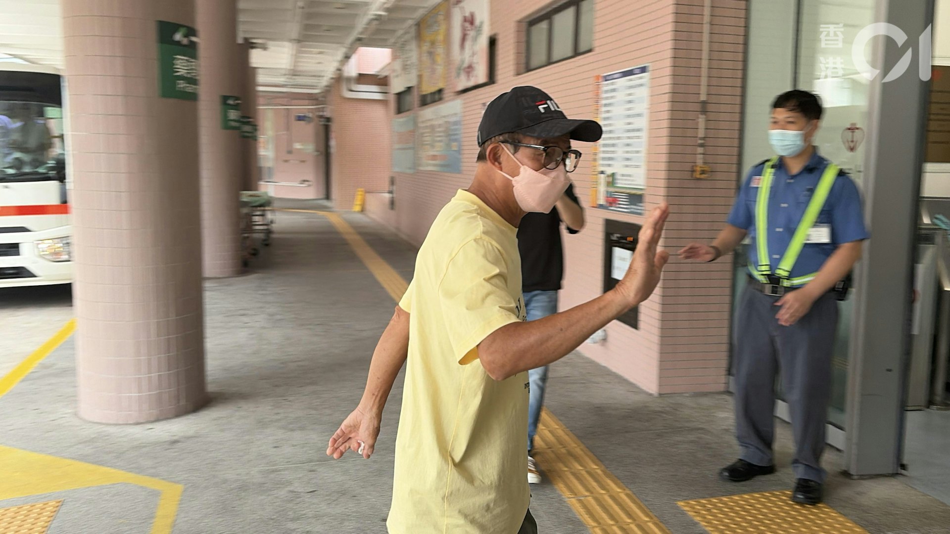 【梅妈覃美金离世】2年没见再见却是停尸间 梅启明不认为未和解有遗憾配图