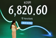 英伟达AI融资计划踩刹车？ 传部分交易暂停配图