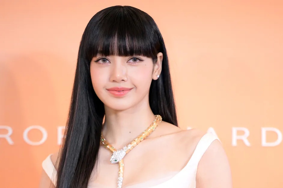 Lisa首认“曾秘密恋爱”怕影响人气 坦言神秘情人身份未曾被查出配图